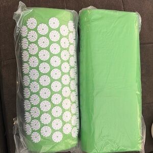 NWT ProsourceFit Acupuncture Mat and Pillow - Green